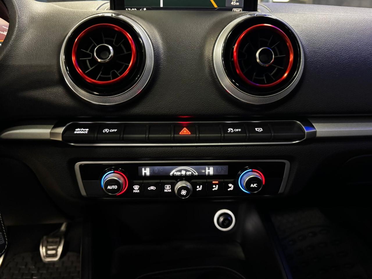 Audi A3 SPB 30 TDI S-LINE