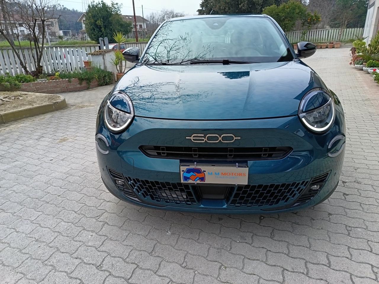 FIAT 600 Hybrid DCT MHEV ProMMo
