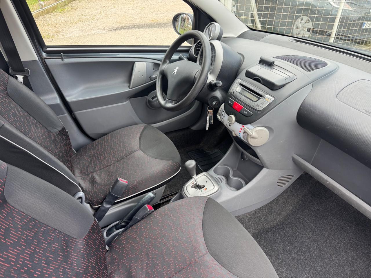 Peugeot 107 1.0 68CV 5p. Sweet Years 2Tronic NEOPATENTATI