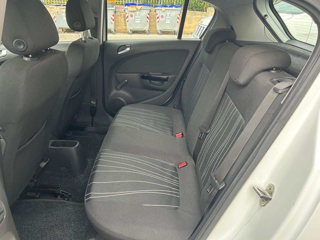 Opel Corsa 1.2 5 porte Cosmo