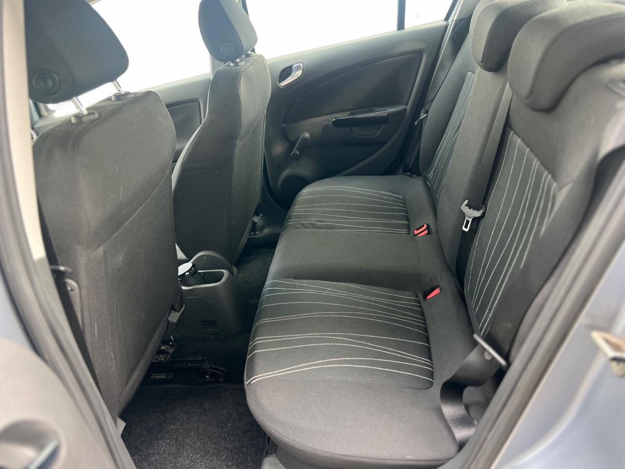 Opel Corsa 1.2 benz per NEOP - GARANZIA 12 mesi