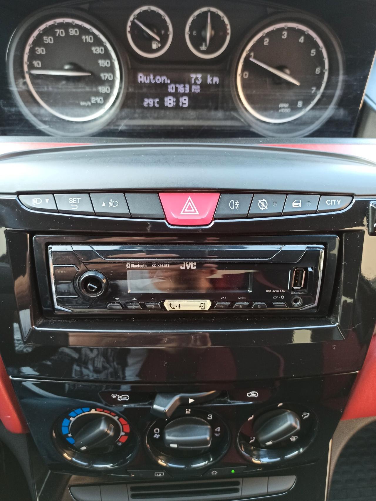 Lancia Ypsilon 1.2 69 CV 5 porte S&S Silver