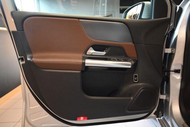 MERCEDES-BENZ B 180 NUOVA d AUTOMATICA SPORT PLUS NAVI CAM 17"LED TEL!