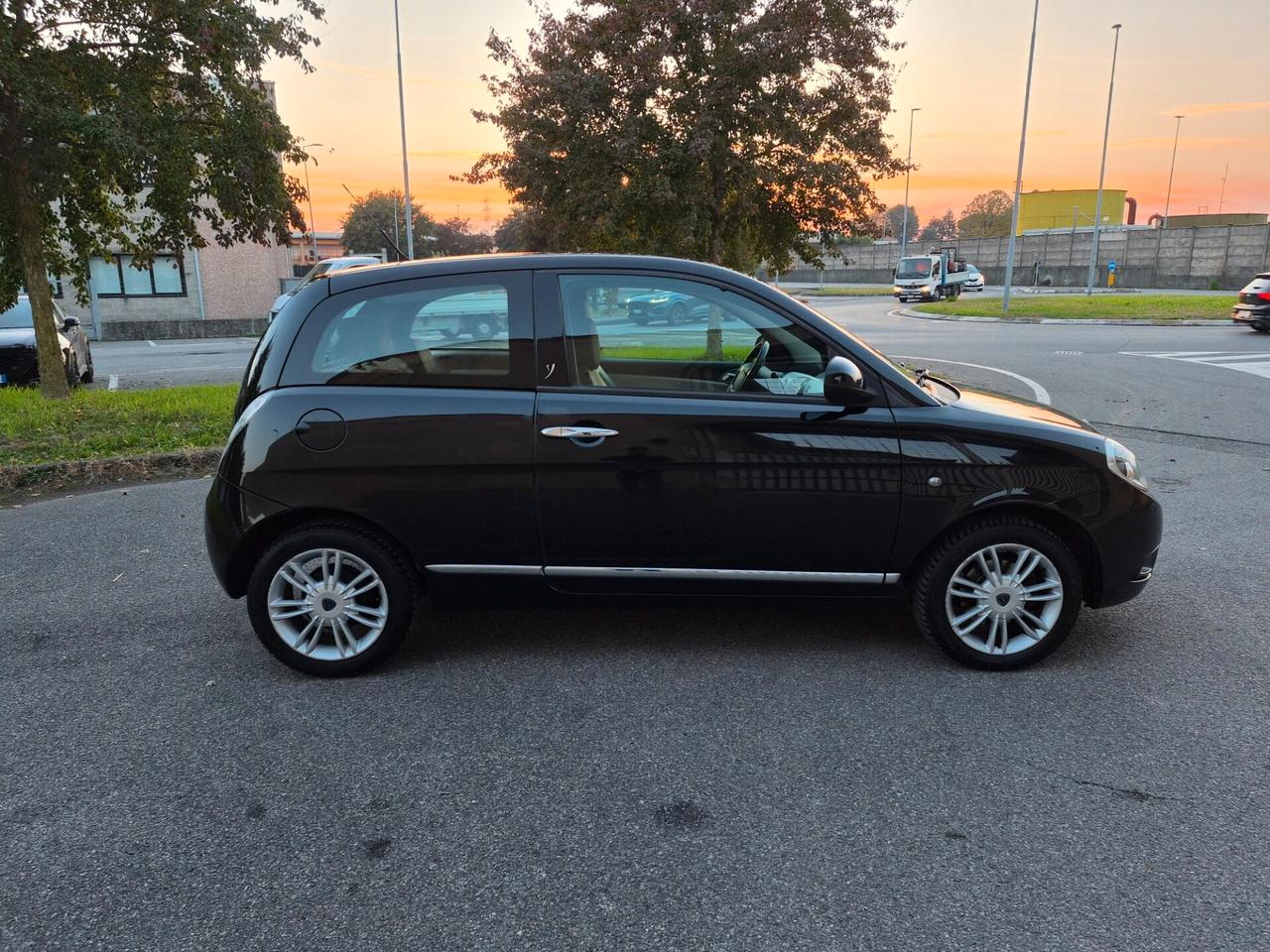Lancia Ypsilon 1.2 69 CV Platinum