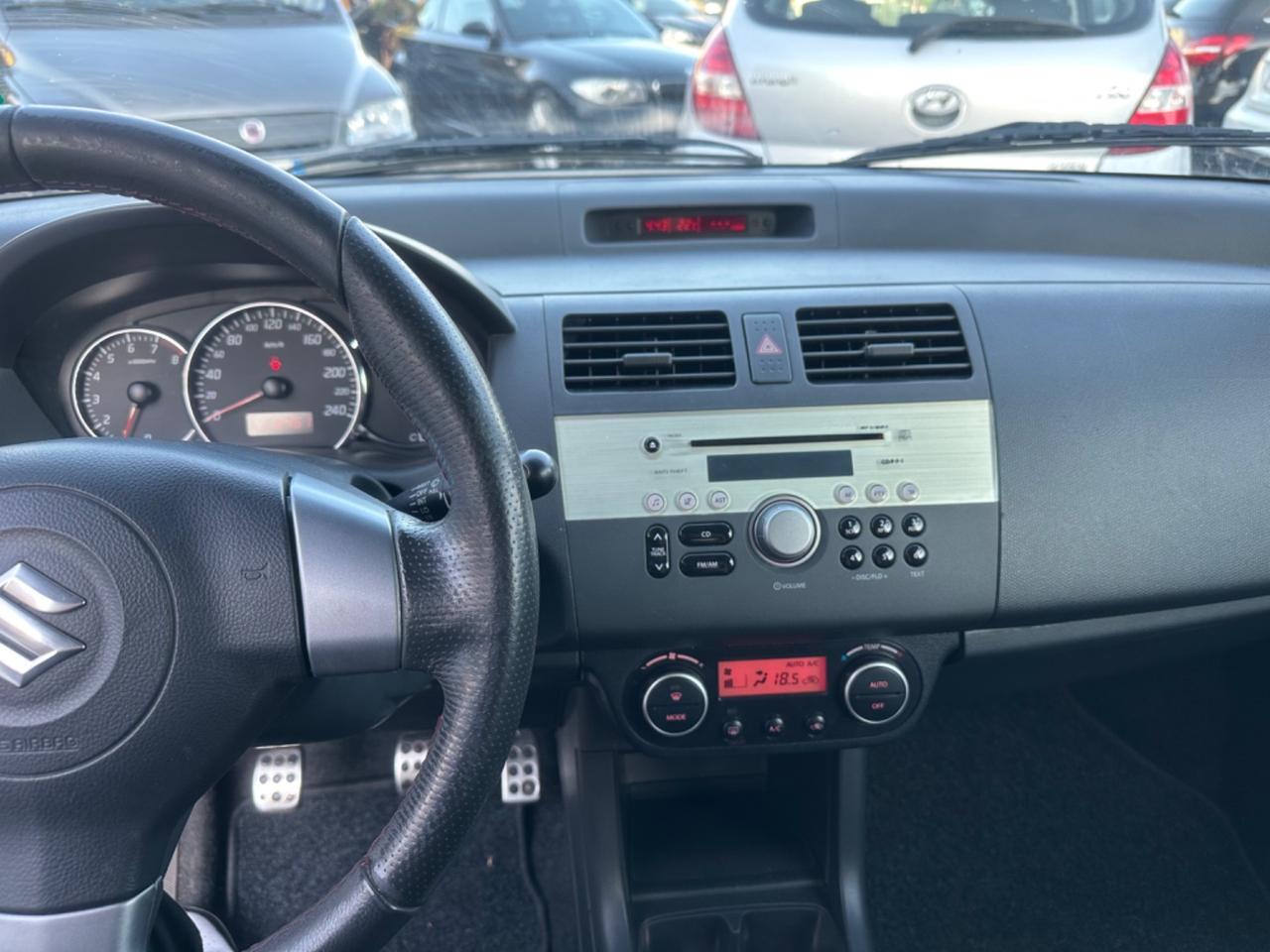 Suzuki Swift 1.6 3p. Sport