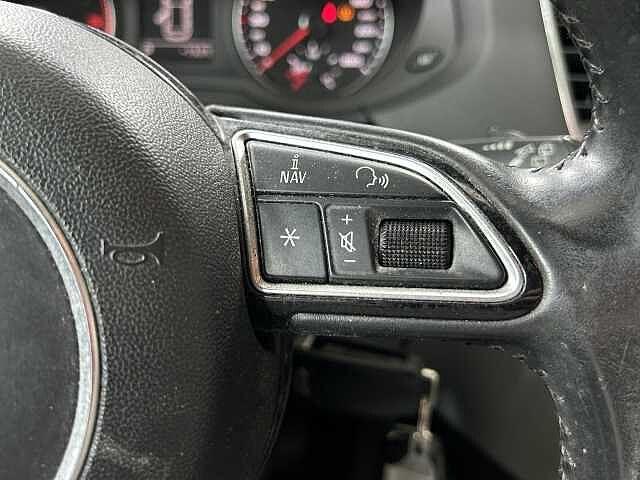 Audi Q3 2.0 TDI Business
