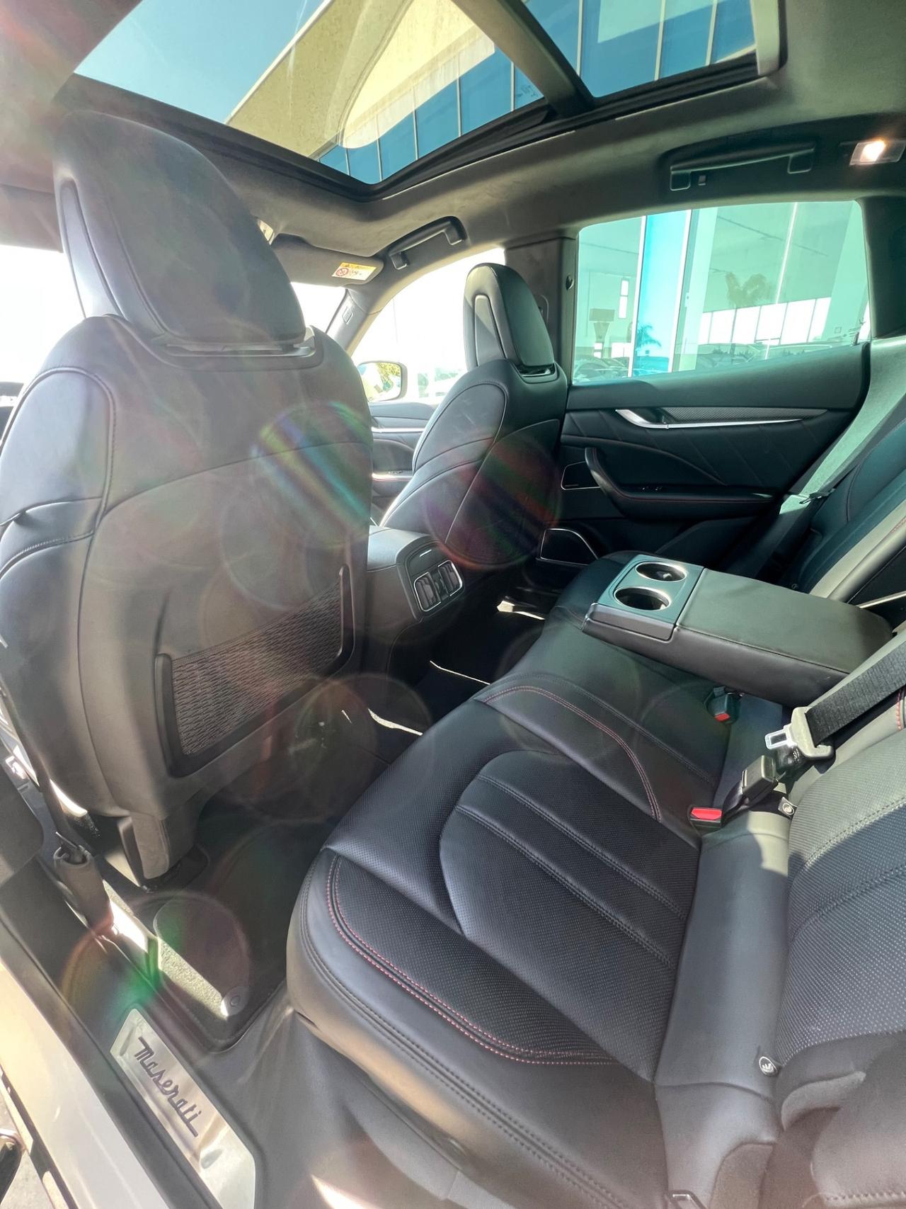 Maserati Levante V6 430 CV S AWD Gransport possibilità noleggio no scoring