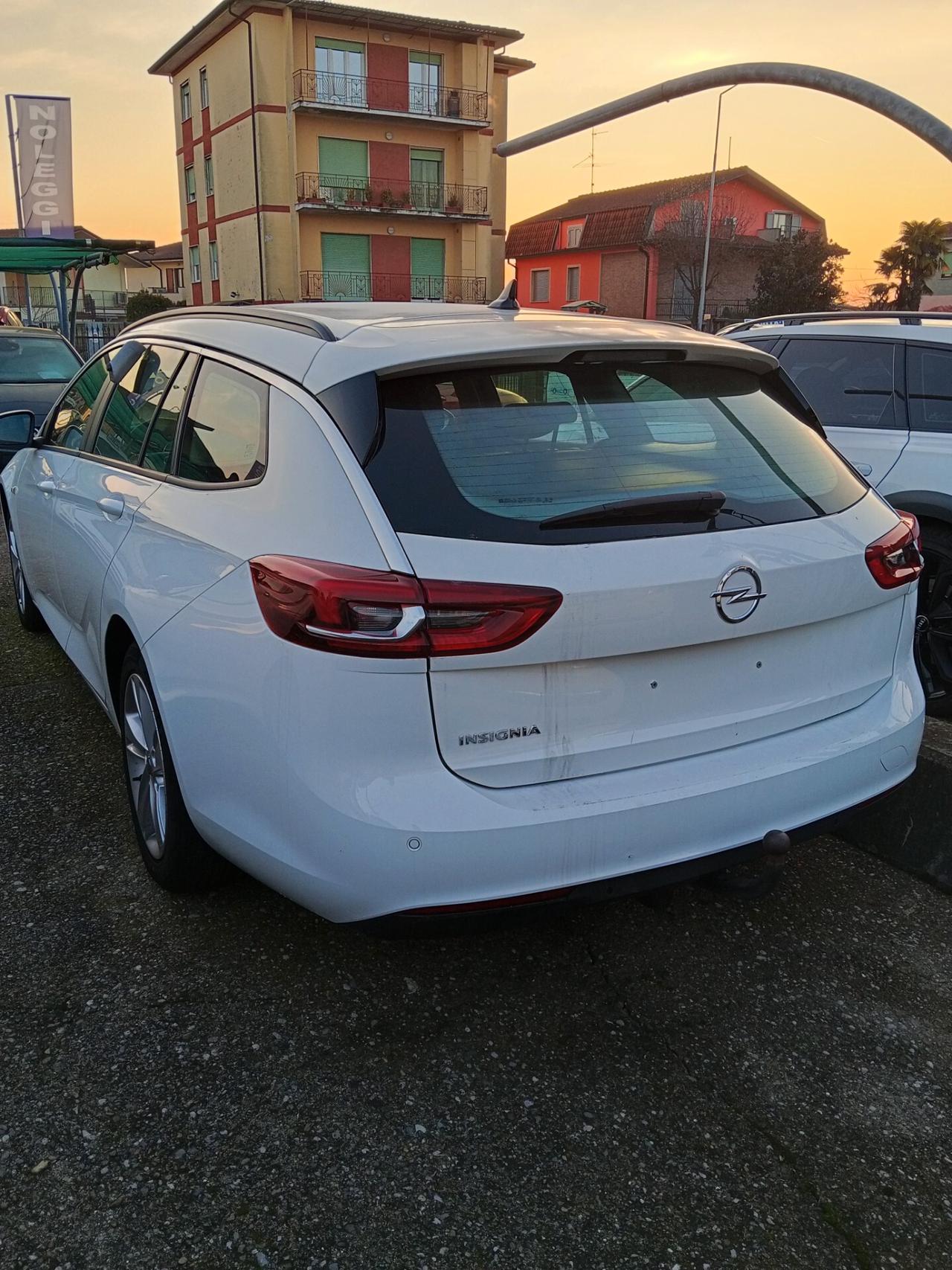 Opel Insignia 1.6 CDTI 136 S&S aut.Sports Tourer Business
