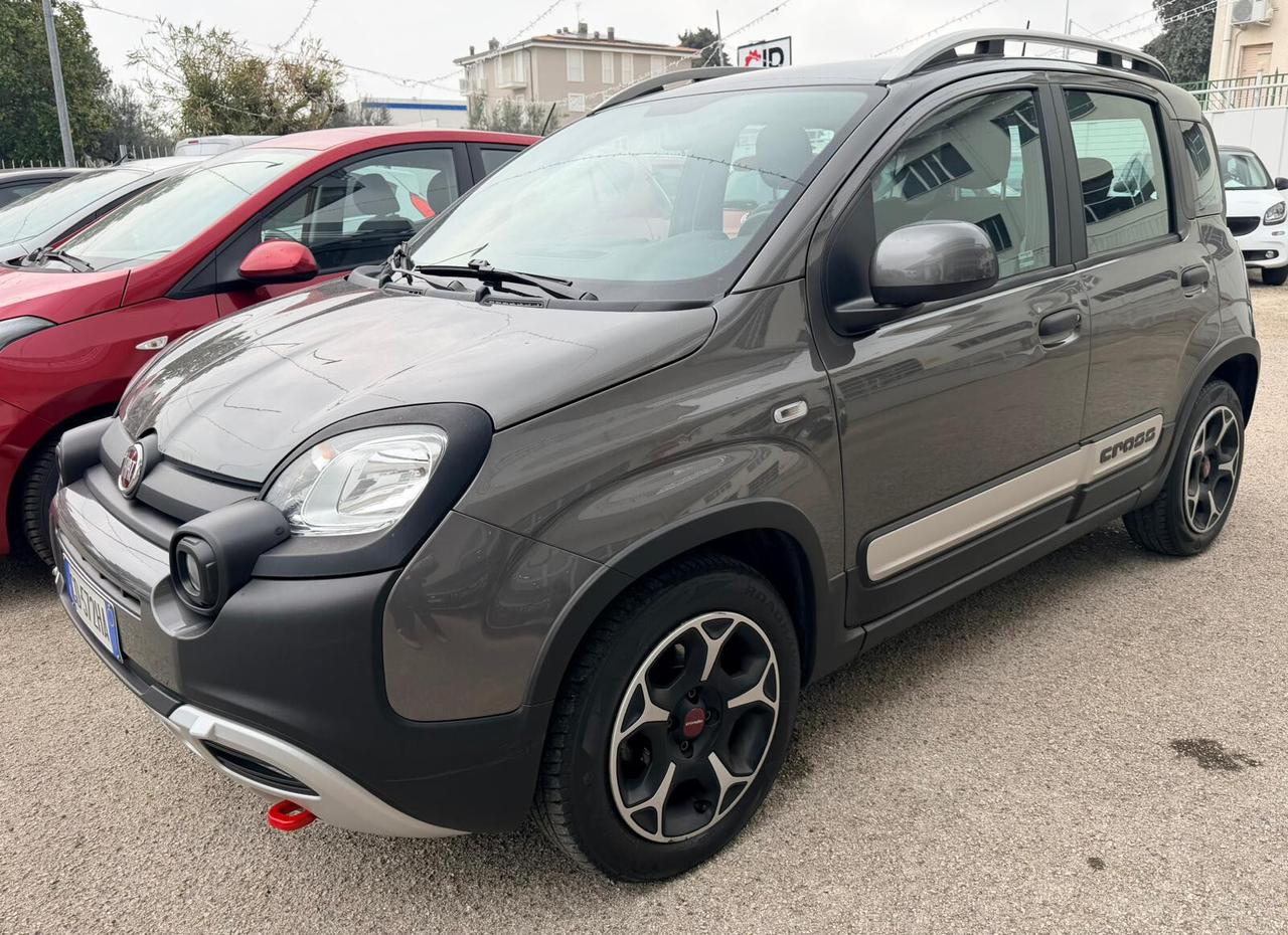 FIAT PANDA 1.0 HYBRID CROSS