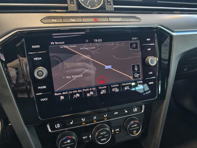 VOLKSWAGEN Passat Variant 2.0 TDI DSG R-LINE FULL OPTIONAL