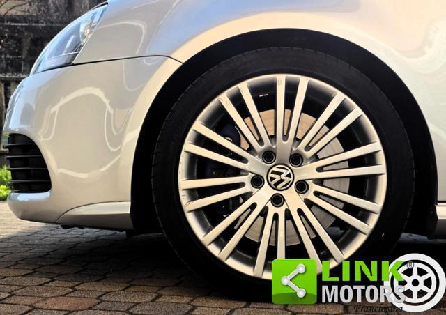 VOLKSWAGEN Golf 3.2 VR6 4mot. 3p. DSG R32