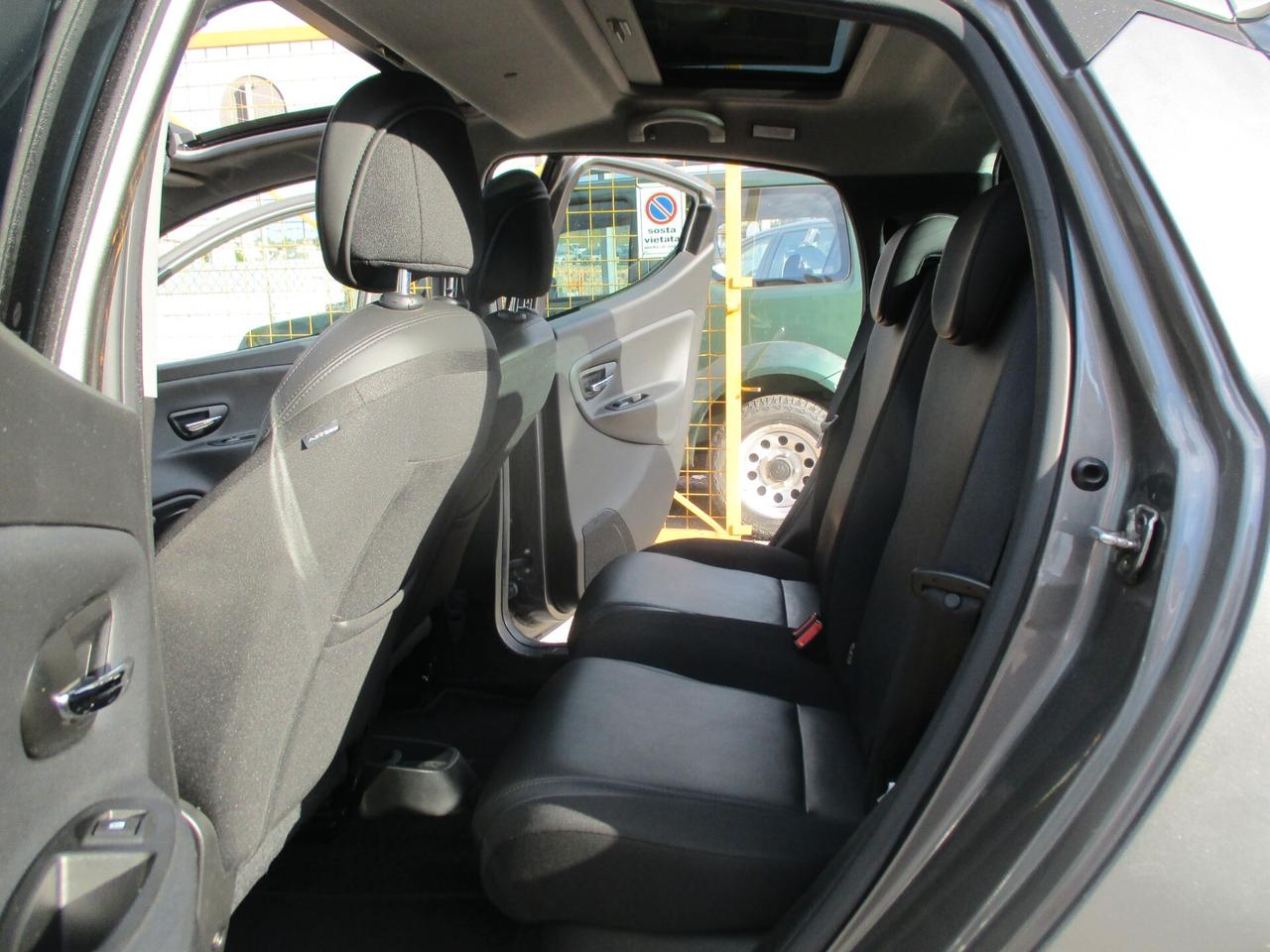 Lancia Ypsilon 1.3 MJT STRAFULL (TETTO APRIBILE)
