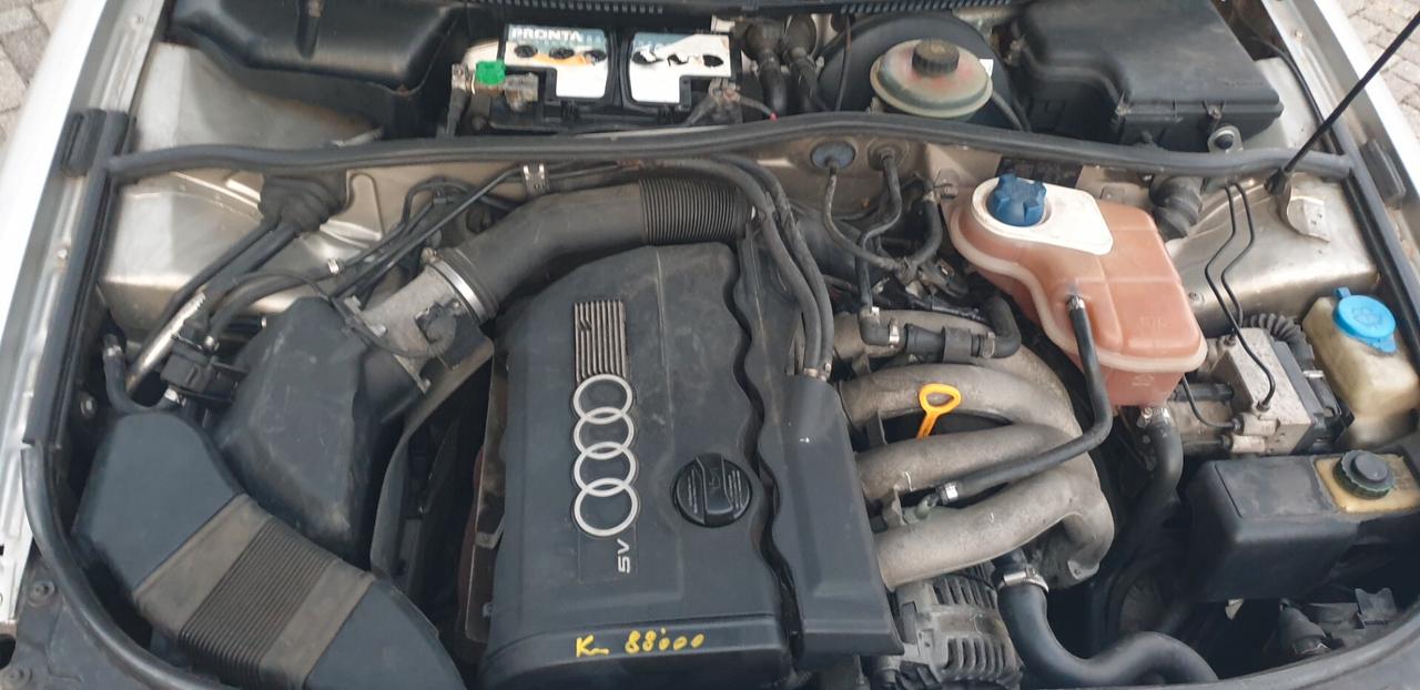 Audi A4 1.8 cat