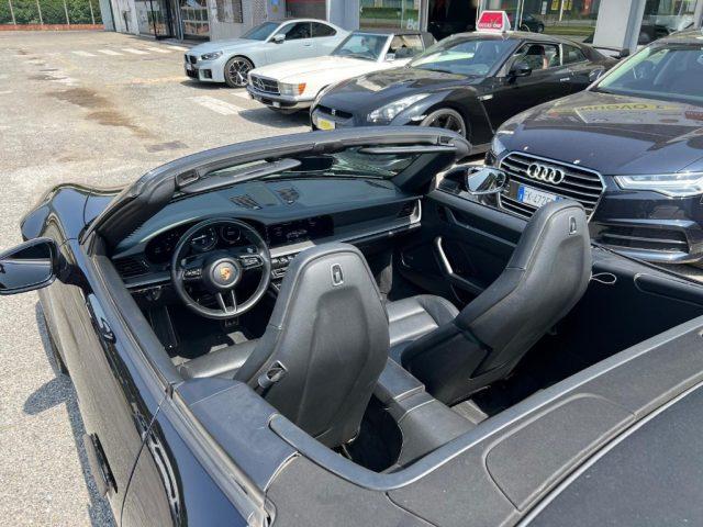 PORSCHE 911 992 Carrera 4 Cabriolet
