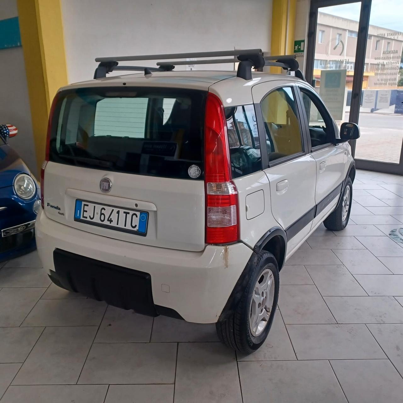 PANDA CROSS 4X4 1.3 MJTD INDISTRUTTIBILE