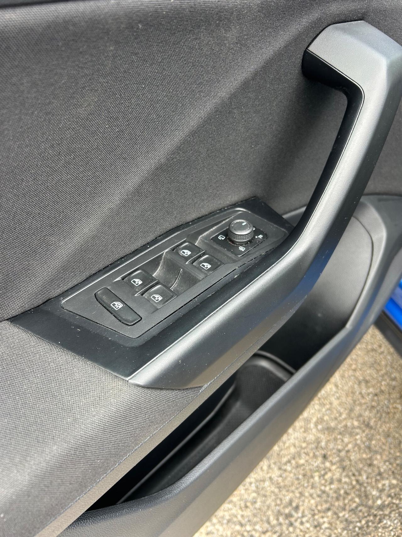 Volkswagen T-Roc 2.0 TDI SCR R-Line 2022