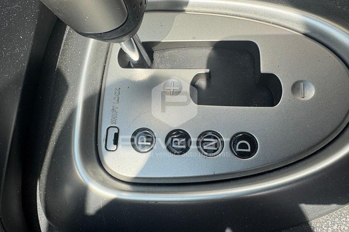 NISSAN Qashqai 2.0 dCi DPF 4WD Acenta