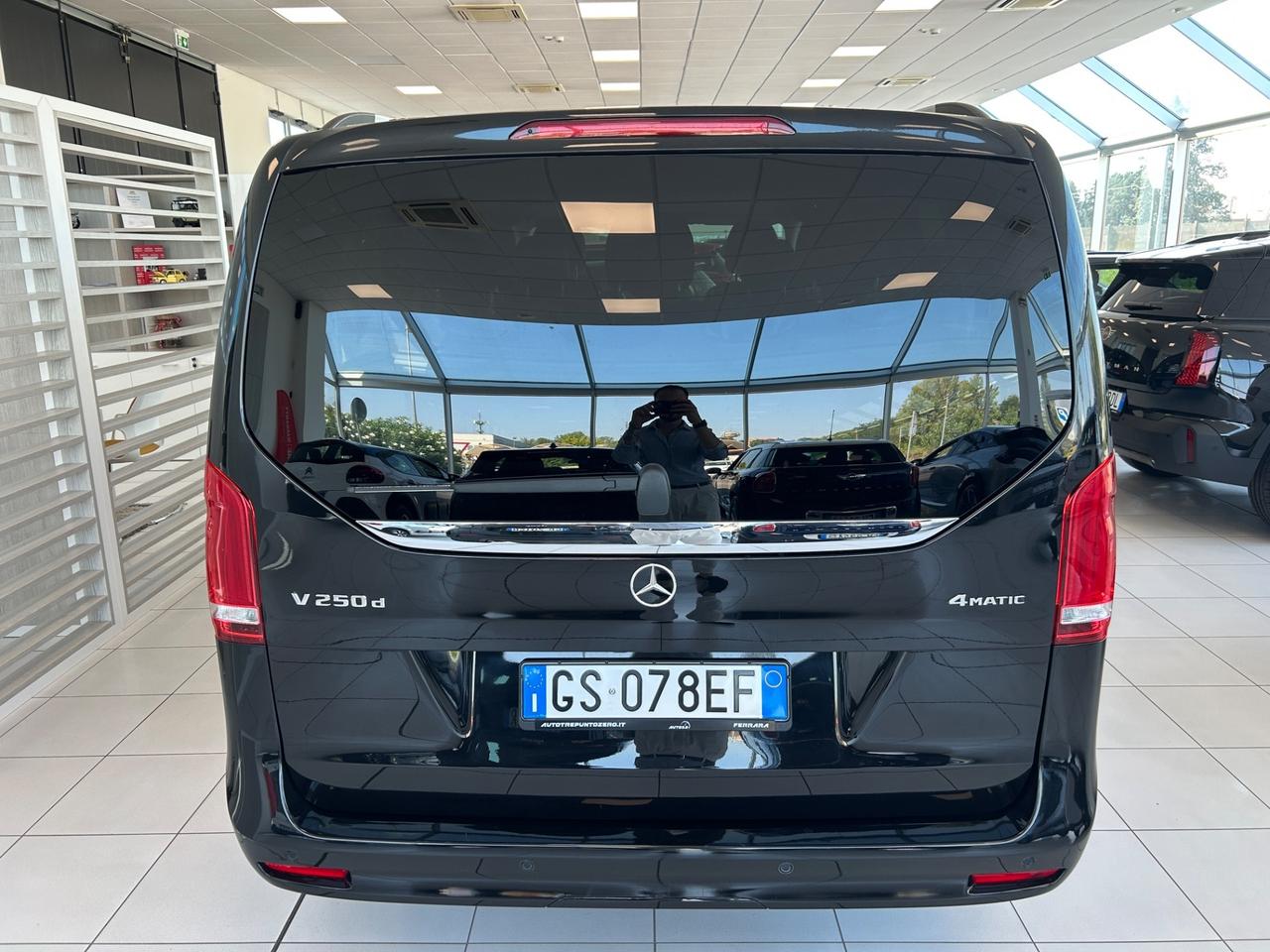 Mercedes-benz V 250 d Automatic 4Matic Premium Long