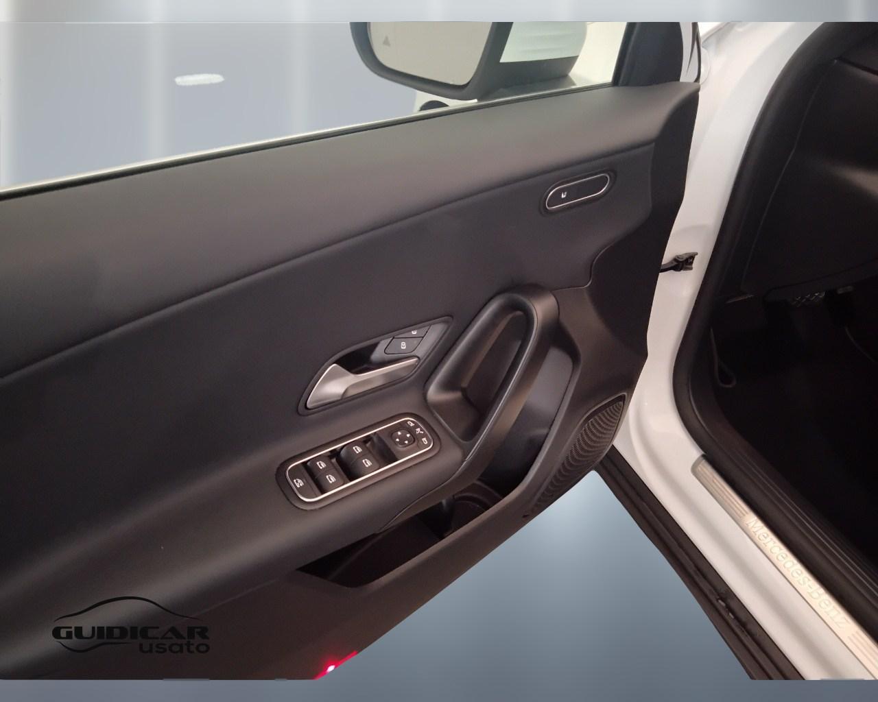 Mercedes-Benz Classe A - W177 2023 - A 180 d Advanced auto