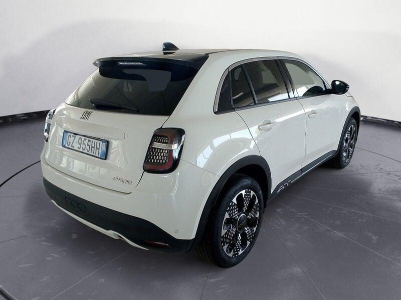 FIAT 600 (2023-->) Hybrid 110 CV DCT MHEV La Prima