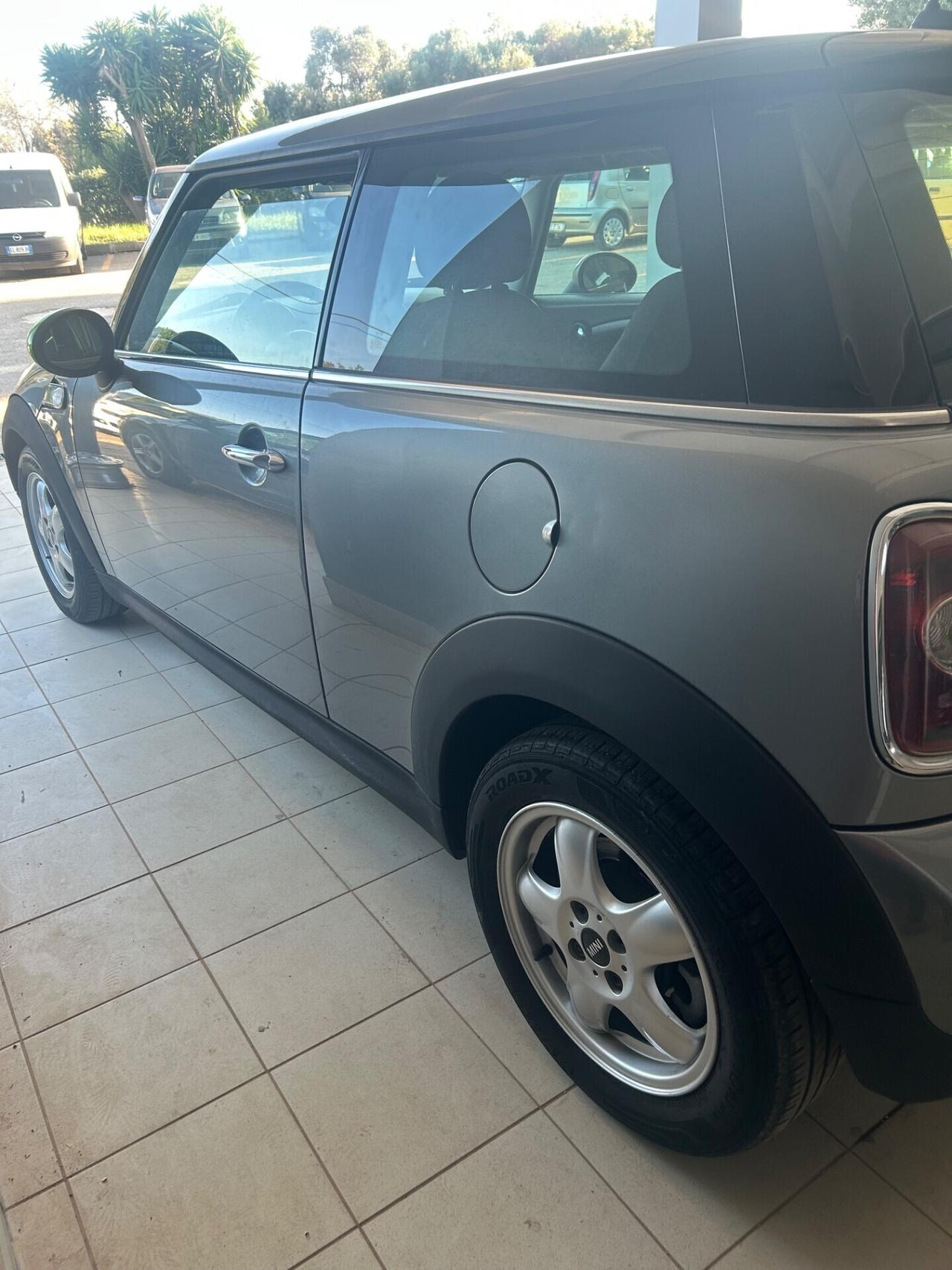 Mini Mini 1.6 16V Cooper D