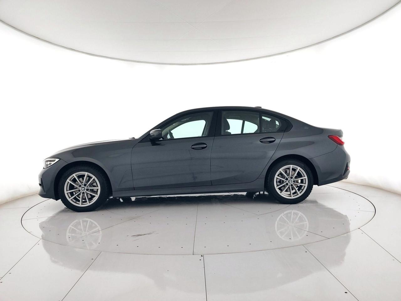 BMW 320d mhev 48V xdrive Business Advantage auto APP CONNECT+LED
