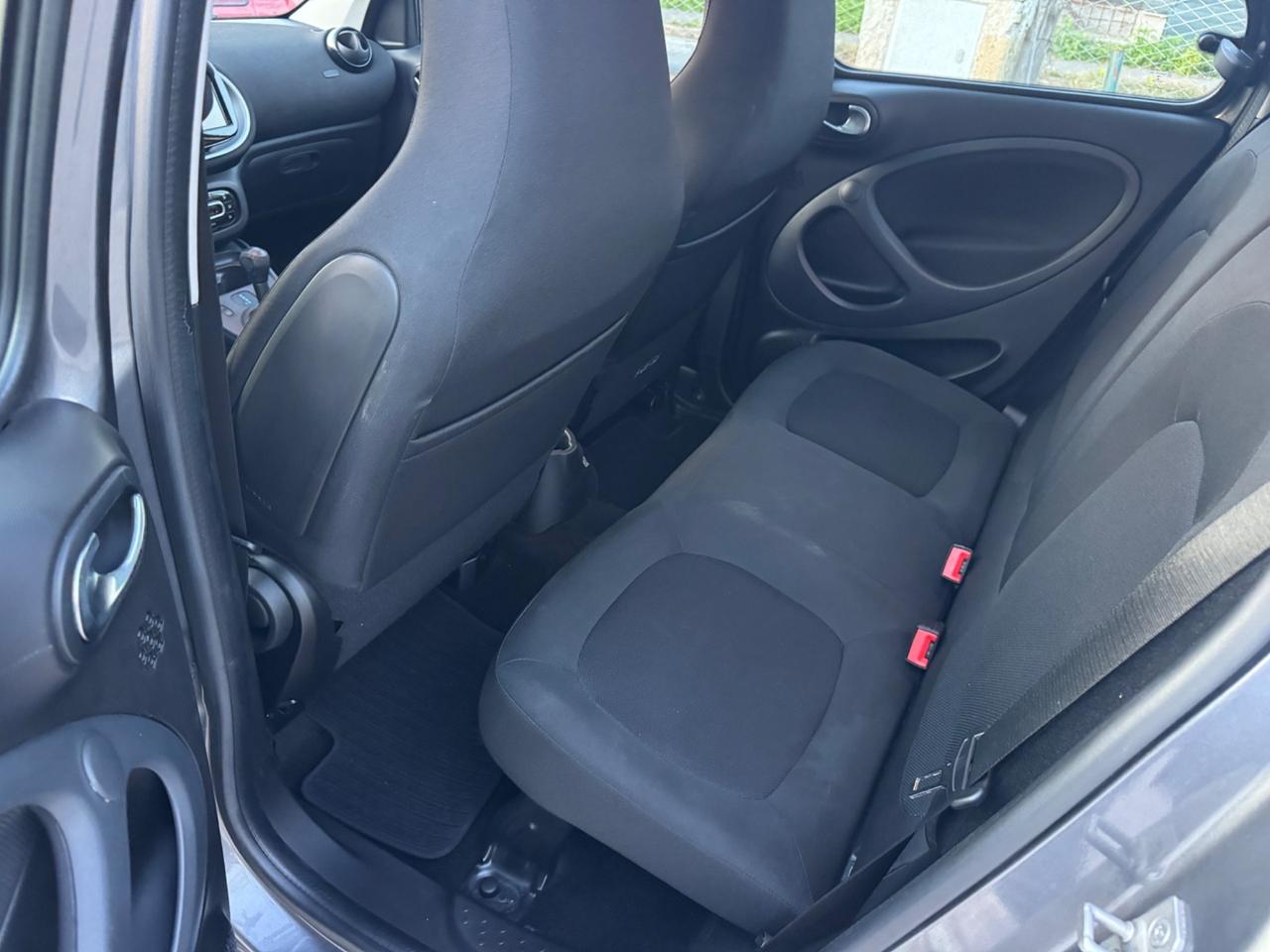 Smart ForFour 70 1.0 twinamic Nightsilver