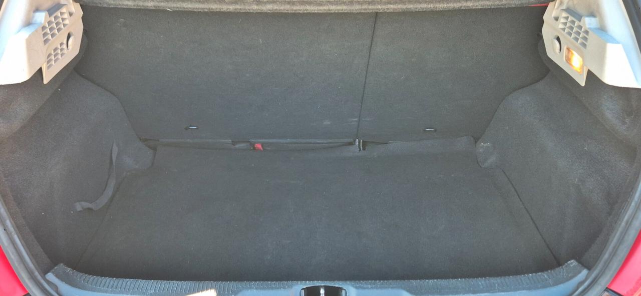 Peugeot 207 1.4 HDi 70CV 5p. Allure