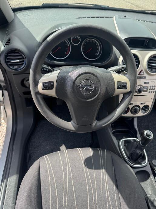 Opel Corsa 1.2 3 porte Easytronic Enjoy