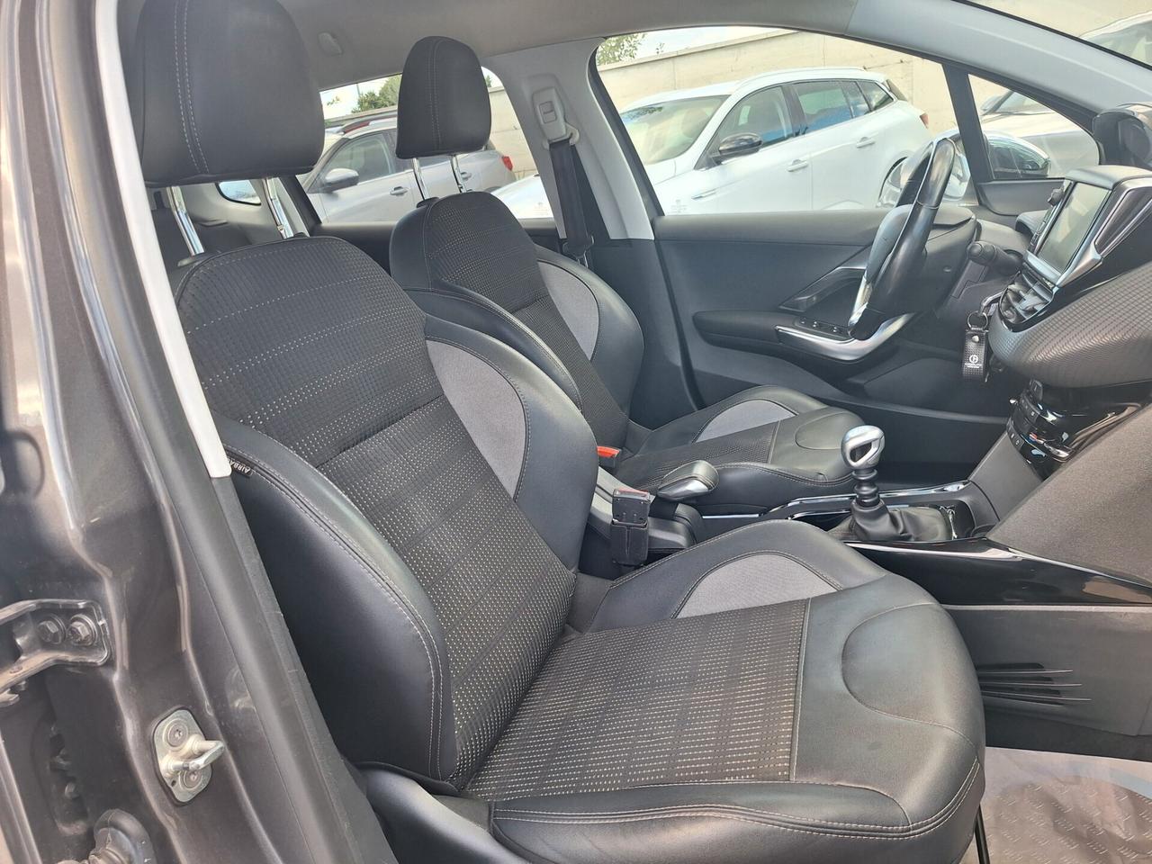 Peugeot 2008 ALLURE 1.6 HDi 100cv NAV+RETROCAM. 2016