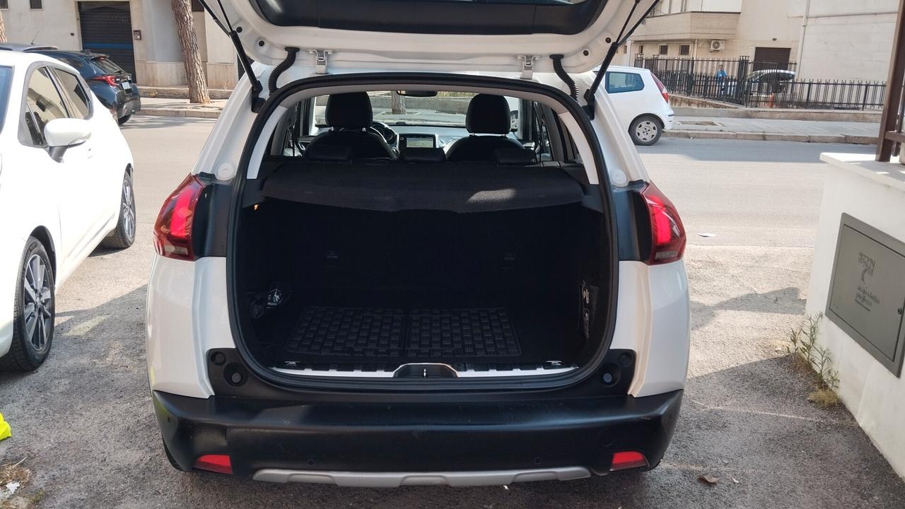 PEUGEOT 2008 1.5 DIESEL-AUTO-NAVI