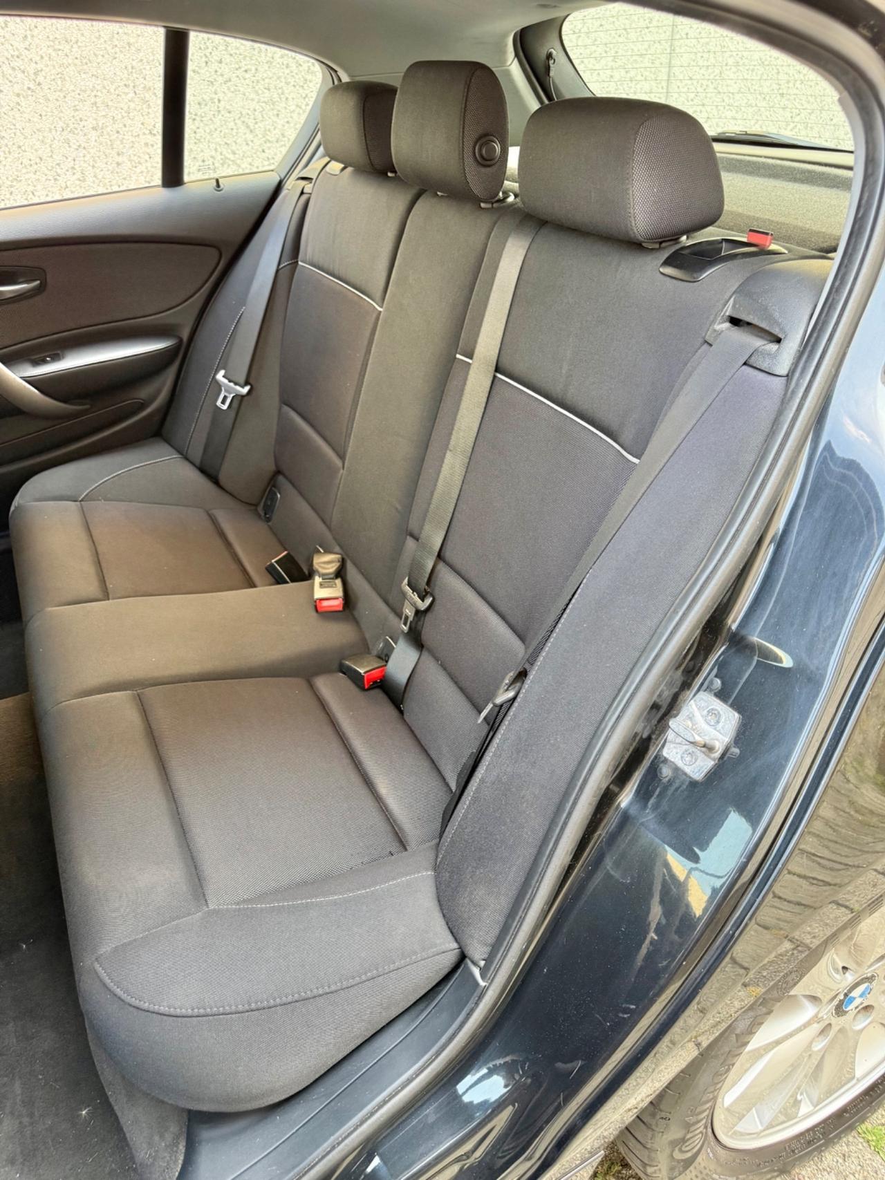 Bmw 118d 143Cv 5P*S&S*Cerchi*Aux*E5