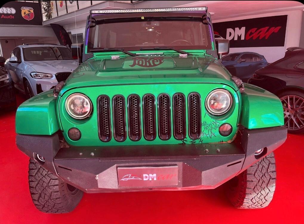 Jeep Wrangler Unlimited 2.8 CRD DPF Sahara Auto