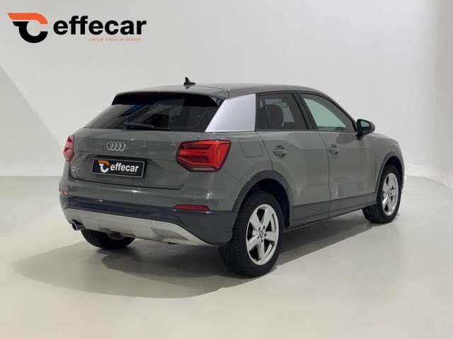 Audi Q2 30 TDI S tronic Identity Black