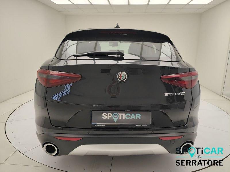 Alfa Romeo Stelvio 2017 2.2 t Executive rwd 180cv auto