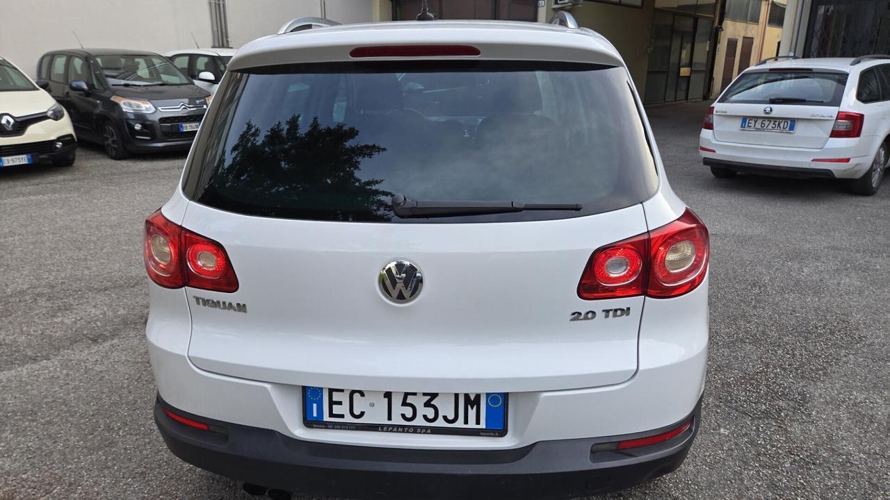 Volkswagen Tiguan 2.0 TDI DPF 4MOTION DSG Sport &