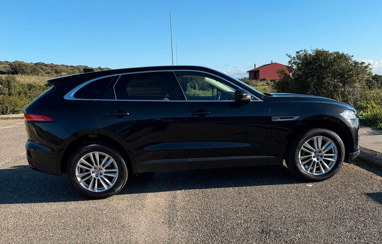 Jaguar F-Pace 2.0 D 180 CV FINANZIABILE