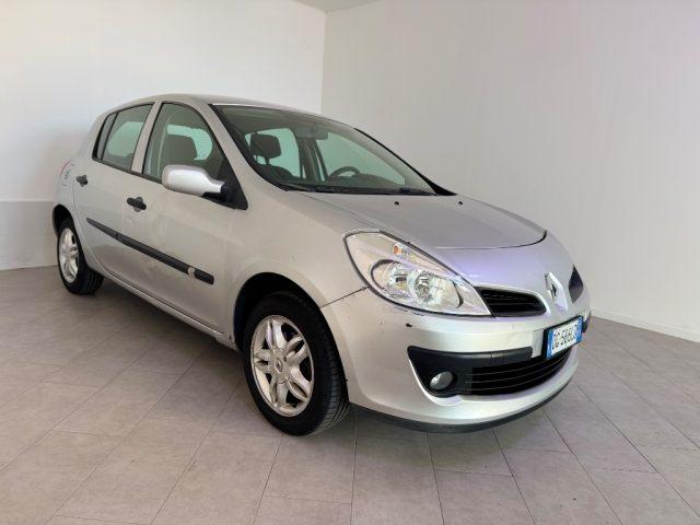 RENAULT Clio 1.2 16V 5 porte Luxe