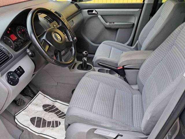 VOLKSWAGEN Touran 1.9 TDI 105CV Highline 7 posti NEOPATENTATI