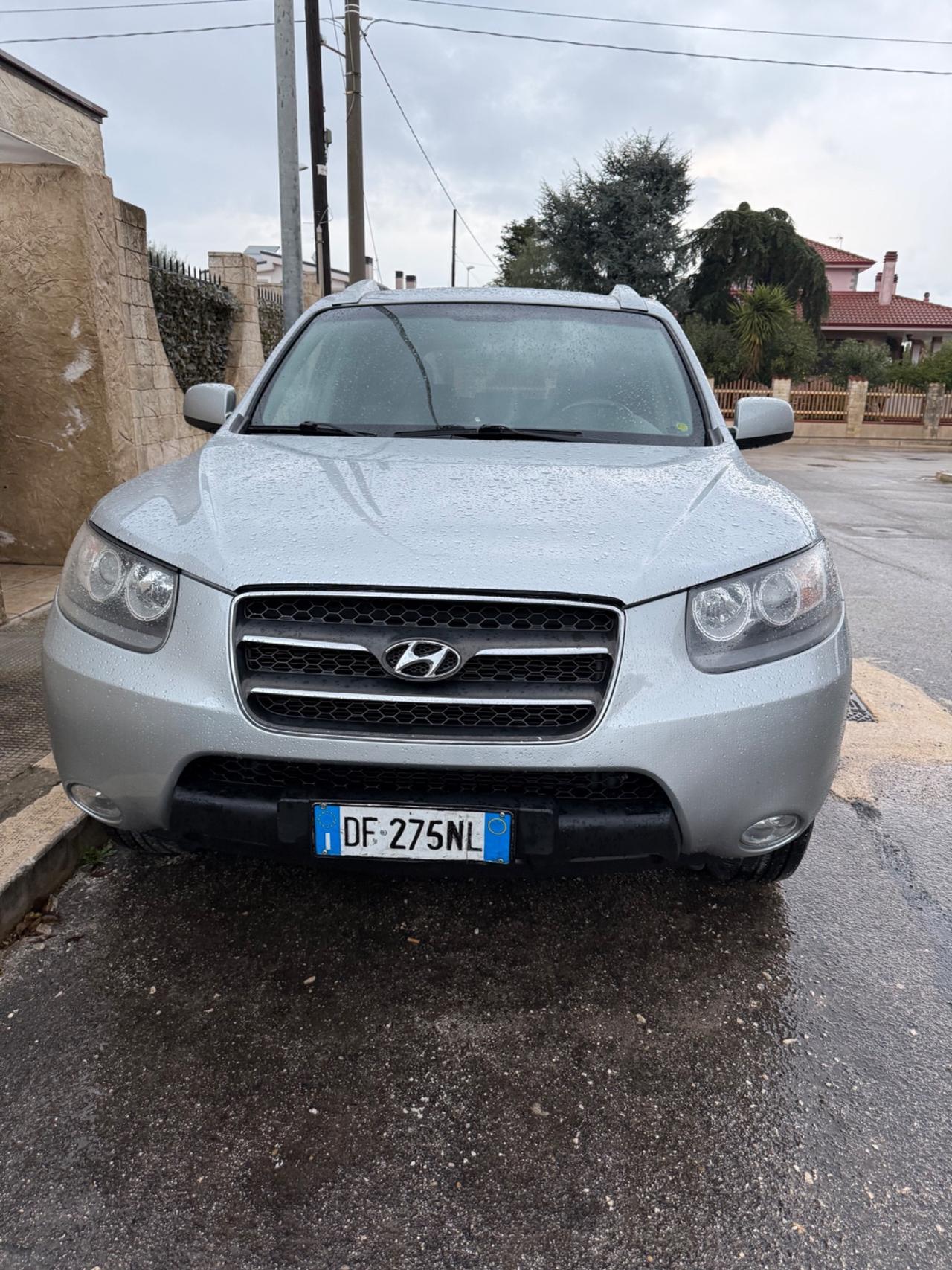 Hyundai Santa Fe 2.2 CRDi VGT Dynamic 4x2 5 p.ti
