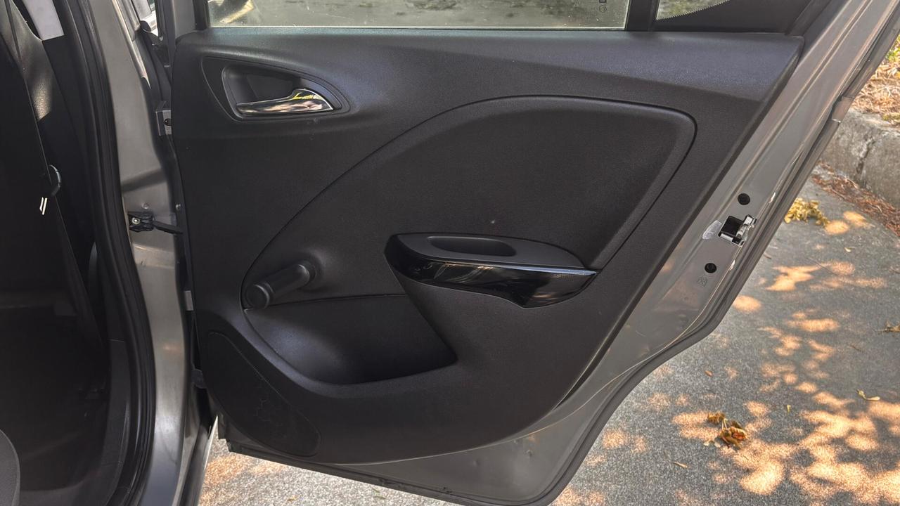Opel Corsa 1.4 90CV GPL Tech 5 porte Cosmo