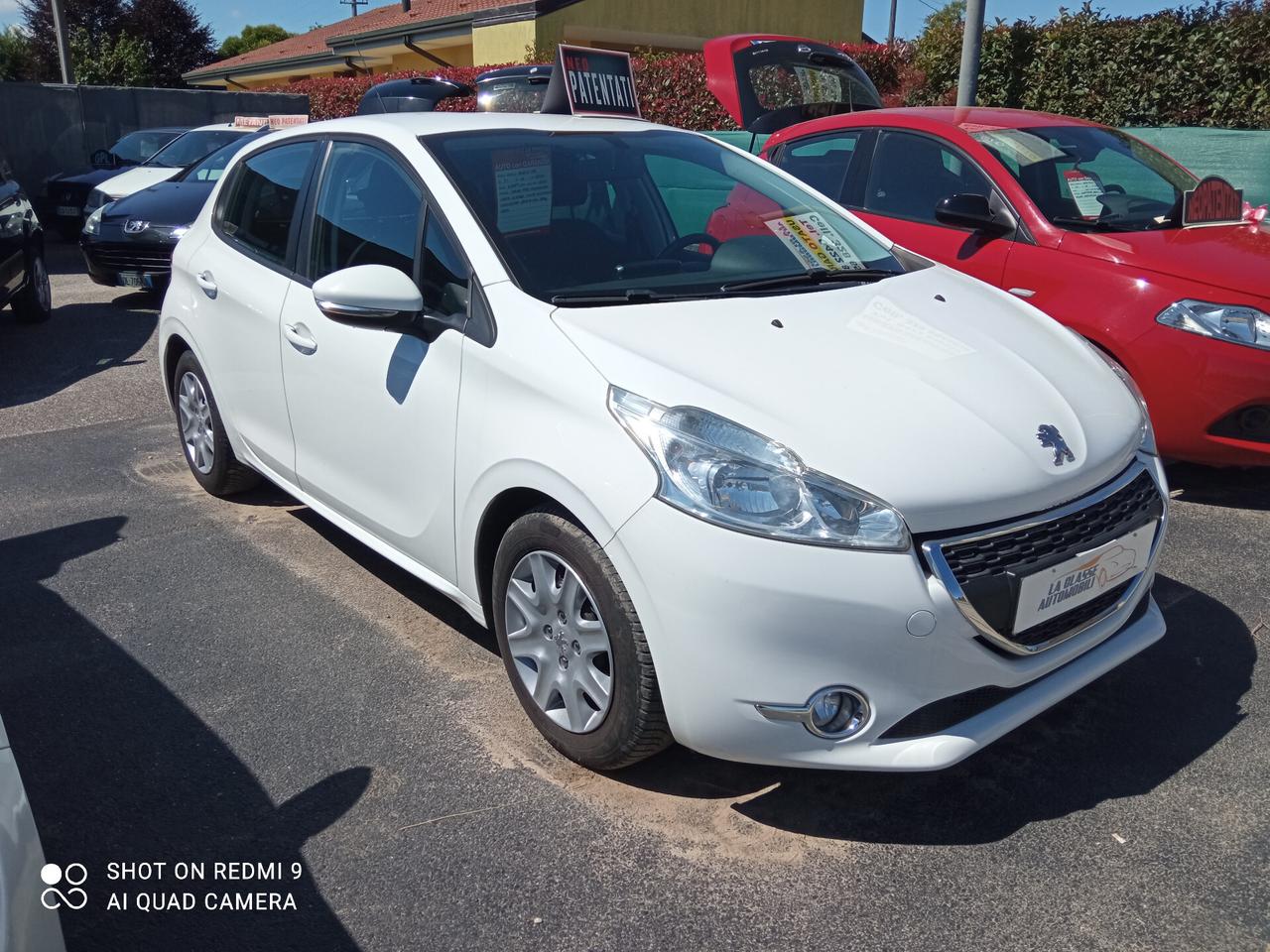 Peugeot 208 1.4 HDi 5 porte pasaggio compreso