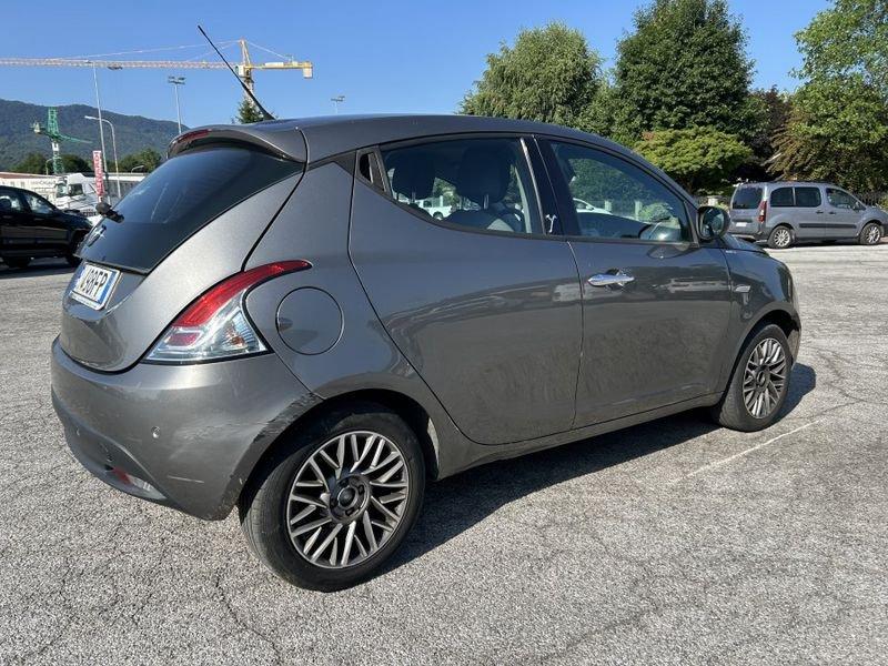 Lancia Ypsilon 1.2 69 CV GPL 5 porte