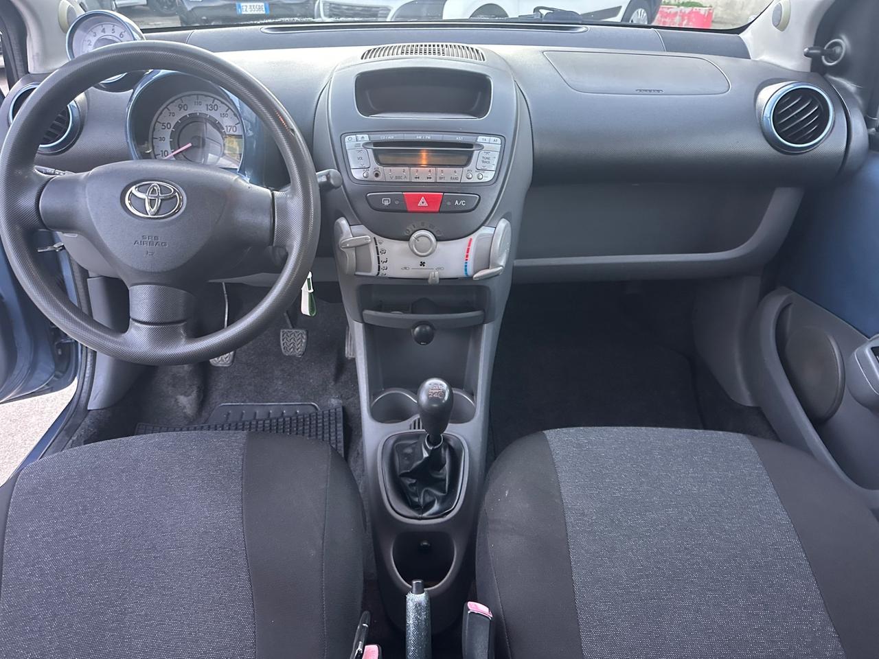 Toyota Aygo 1.0 VVT-i 68cv 5 porte Sound