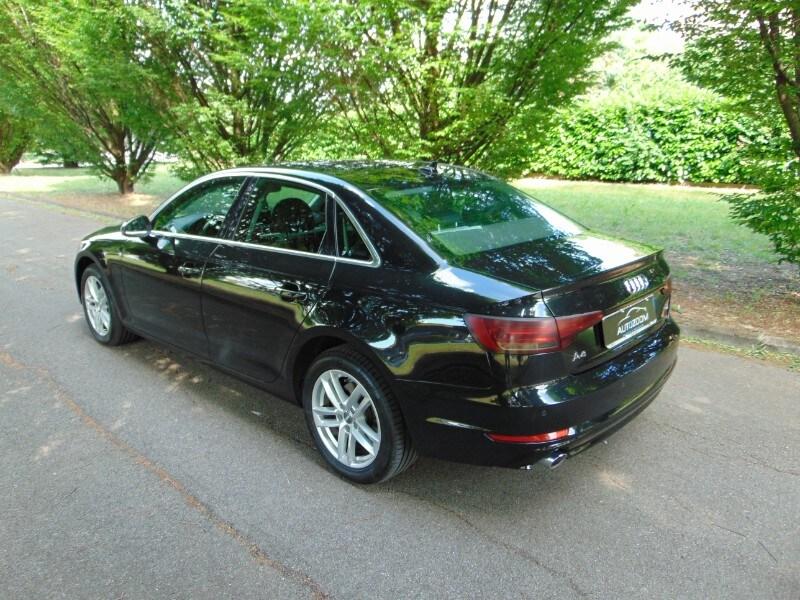 AUDI A4 5ª serie A4 2.0 TDI 150 CV S tronic Bu...