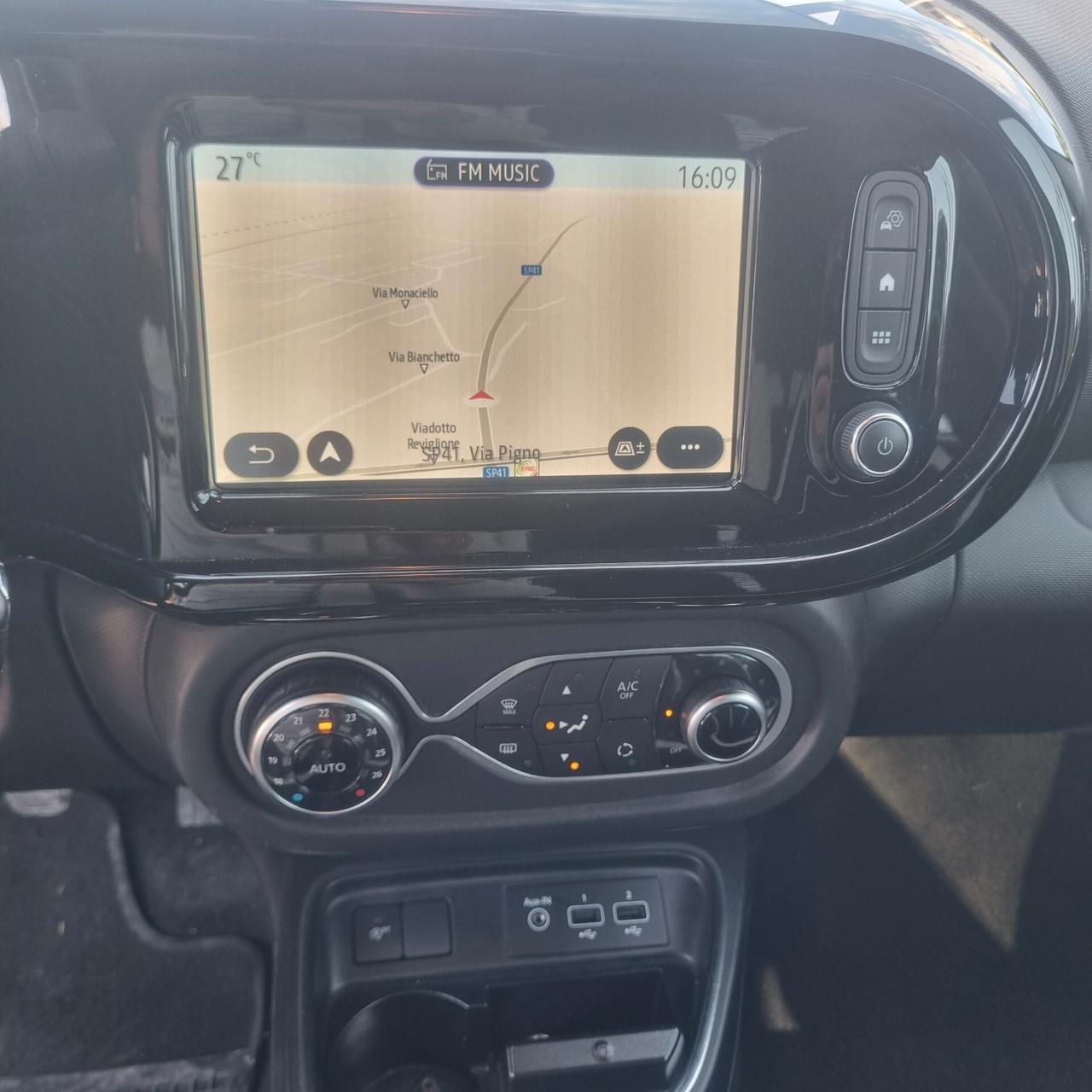 Renault Twingo SCe 65 CV Urban Night