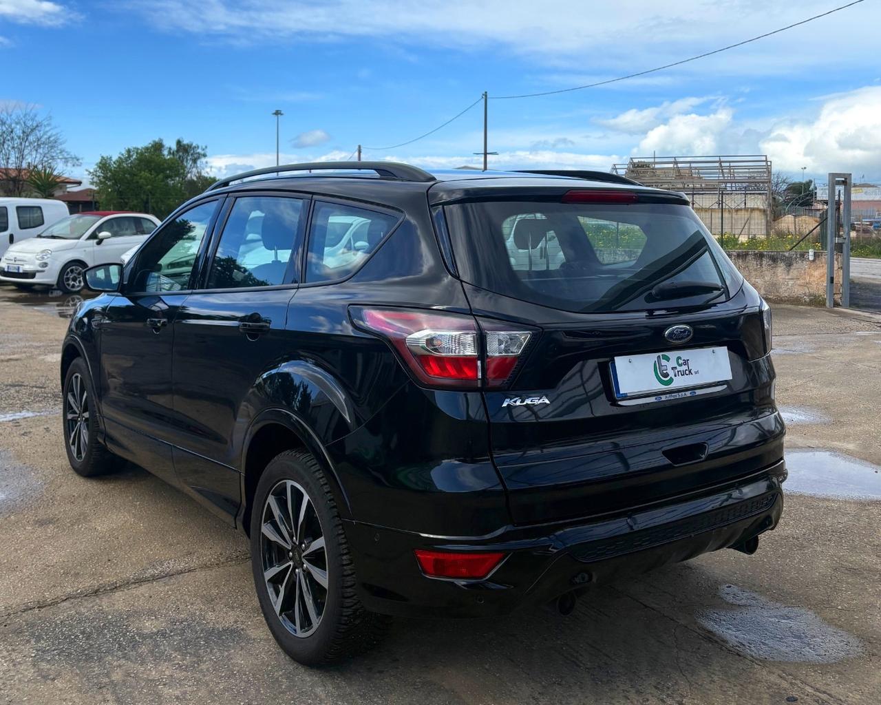 Ford Kuga 2.0 TDCI 120 CV S&S 2WD ST-Line