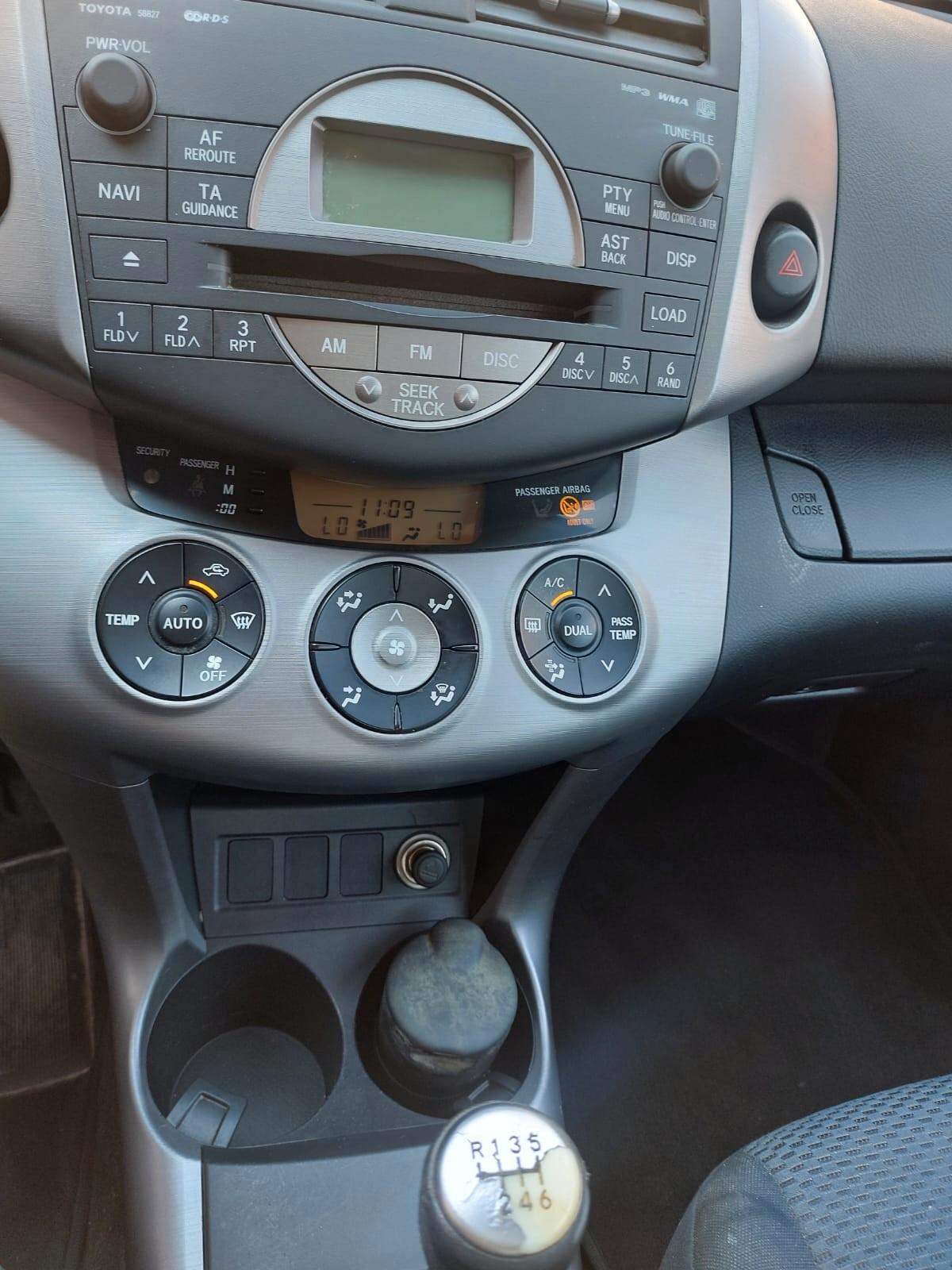 Toyota RAV 4 RAV4 2.2 D-4D 136 CV Sol 4X4 136CV