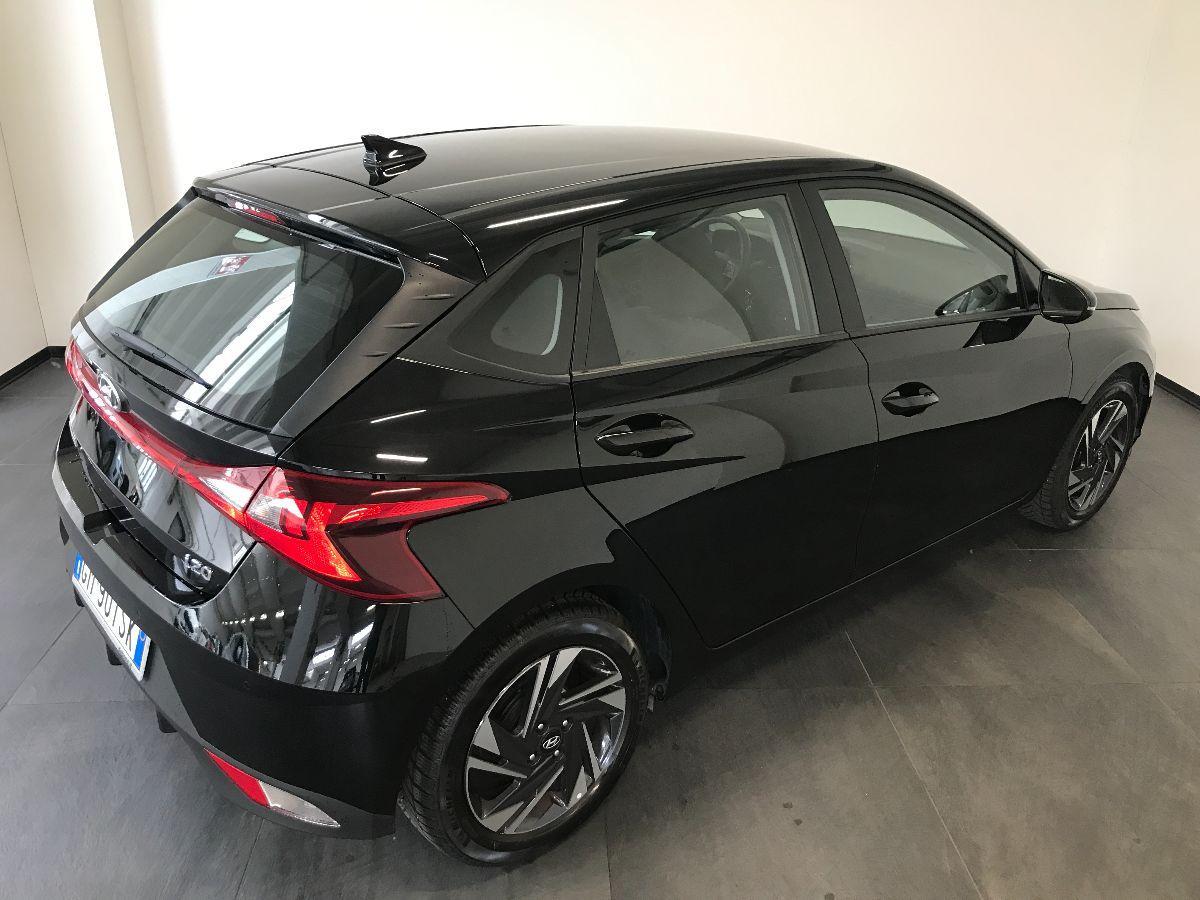 HYUNDAI i20 1.2 MPI MT ConnectLine