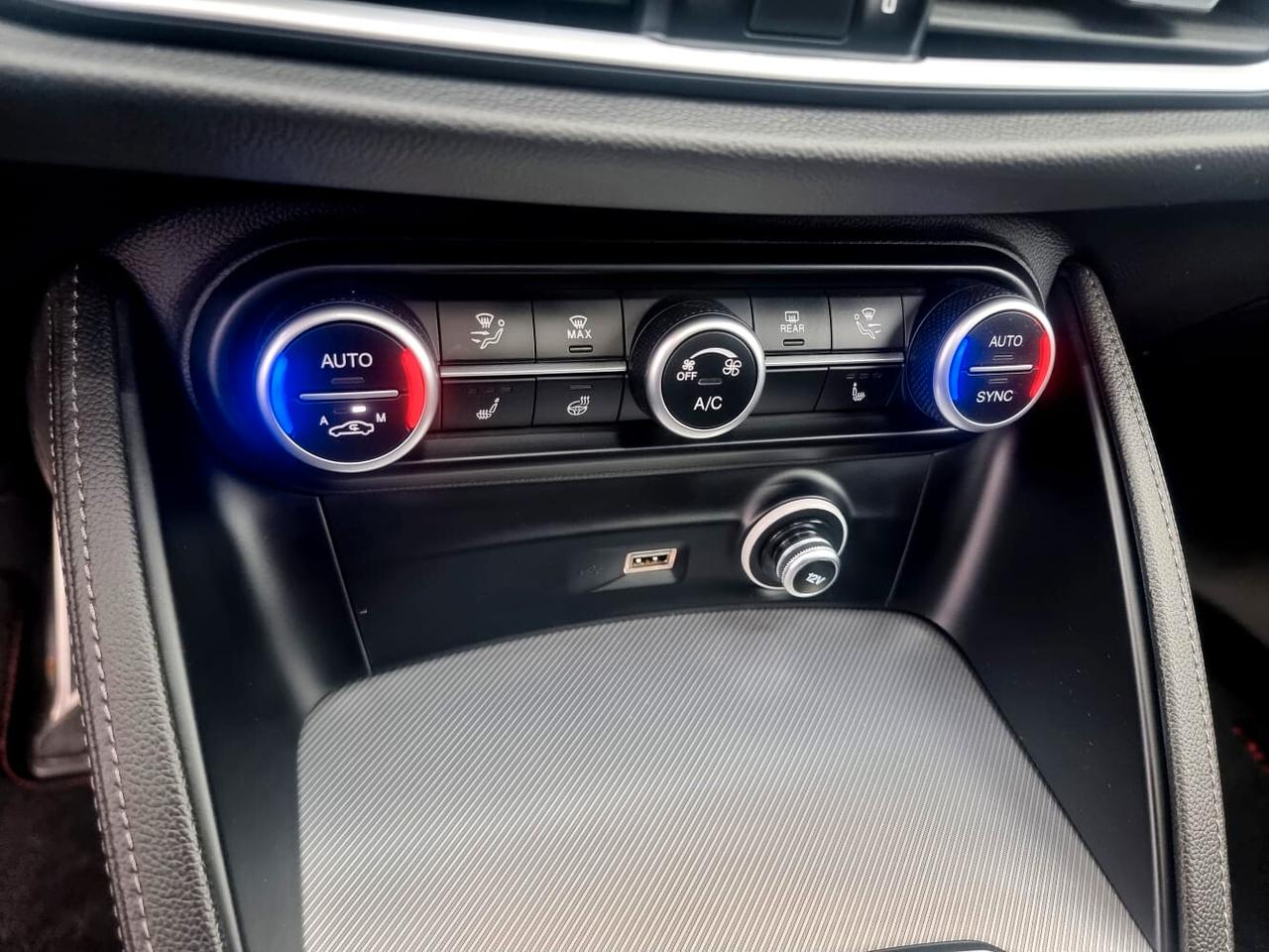 Alfa Romeo Stelvio 2.2 Turbodiesel 210 CV AT8 Q4 Veloce TI